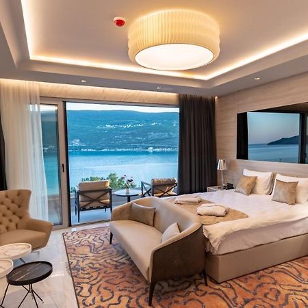 Garni Hotel Kruso Herceg Novi Eksteriør billede
