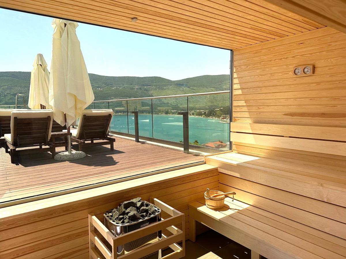 Garni Hotel Kruso Herceg Novi Eksteriør billede